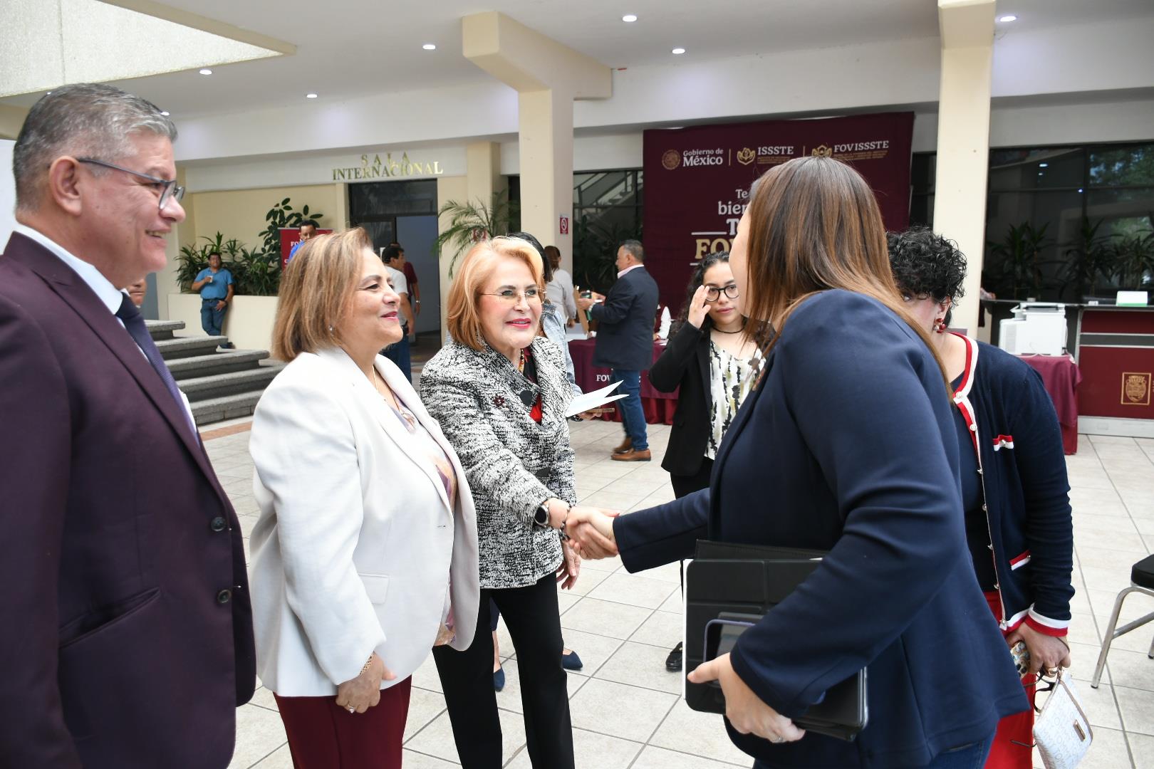 Plática informativa del FOVISSSTE "Reestructura UMA a PESOS"
